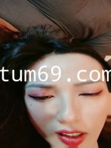 #X小姐_颜值女神连体网袜上位骑乘自己动_，抱着屁股快速打桩